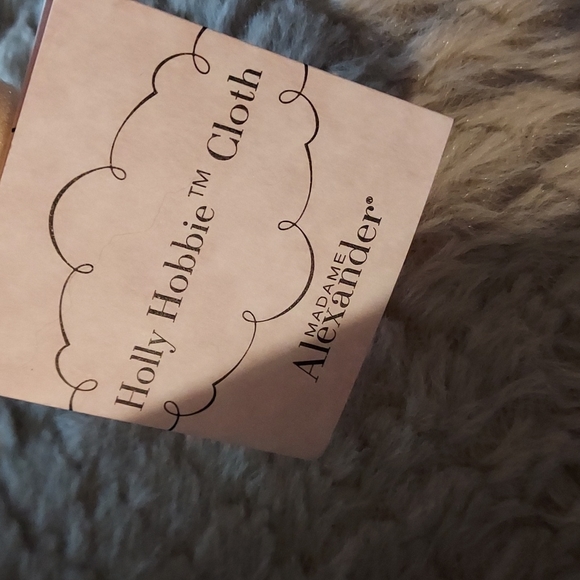 Madam Alexander Holly hobbie - Picture 2 of 5